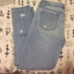 Zara destroyed boyfriend jeans