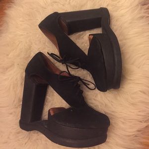Cut out Jeffery Campbell lace ups! Size 9!