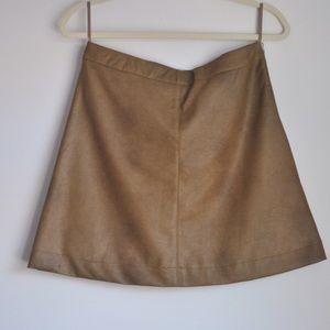 🌟 NEW TAN PLEATHER SKIRT 🌟
