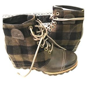 Sorel 1964 Wedge Bootie. NWT. Size 8.5.
