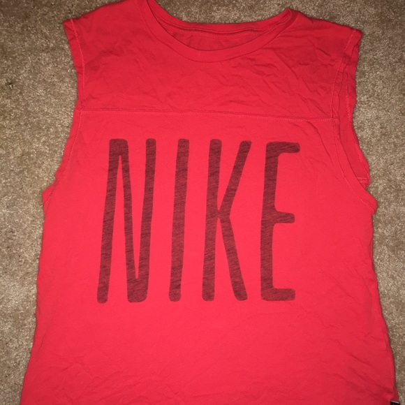 Nike Tops - Retro Nike crop top