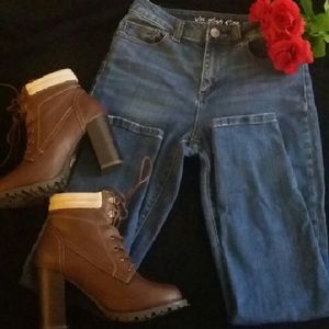 Super cute high waist