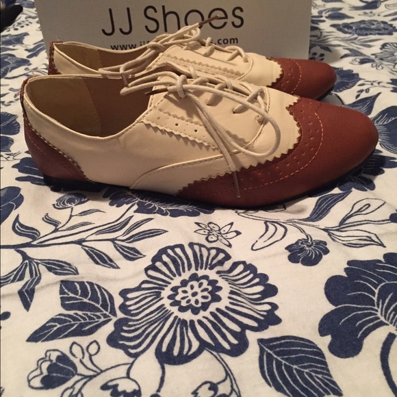 Brown and cream oxfords, never worn