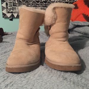 Tan fur lined Uggs