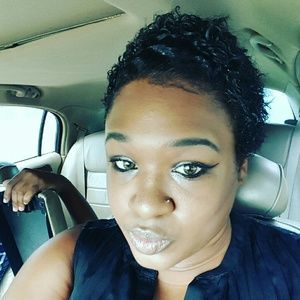 Meet your Posher, Sylvia