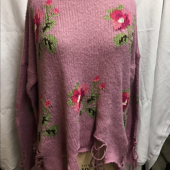 Cute purple flower sweater WILDFOX