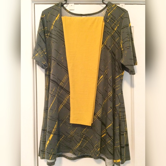LulaRoe Outfit Large Perfect Tee & TC Leggings