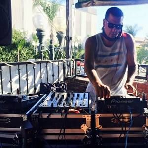 Meet your Posher, Augie