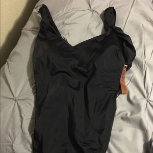 Tropiculture Black Drape