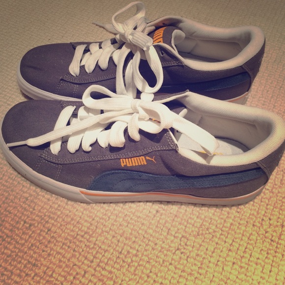 Reduced price! Never worn pumas!
