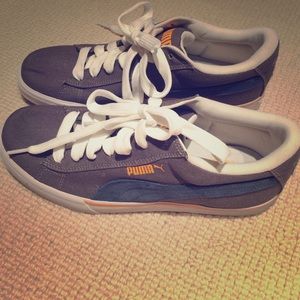 Reduced price! Never worn pumas!