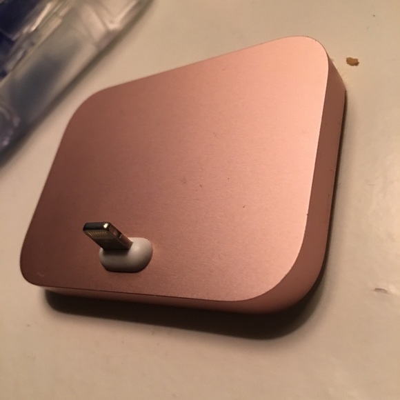 apple  Accessories - iPhone Deck