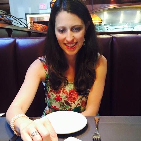 Meet your Posher, Dolleen