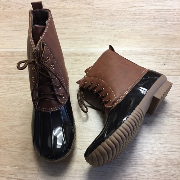 Shoes - SALELadies Dylan duck boots.Black NIB