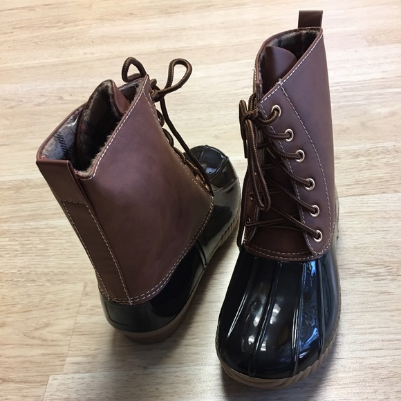 SALELadies Dylan duck boots.Black NIB - Picture 3 of 4