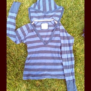 Derek Heart long sleeve tee hoodie