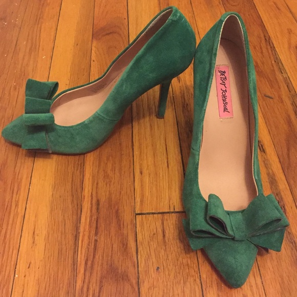 Emerald Green "Betsey Johnson" Pumps with Bow