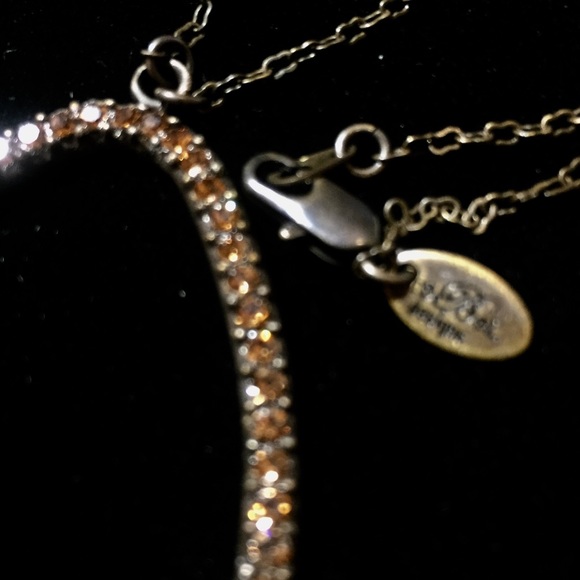 REBEL DESIGNS NECKLACE - Picture 2 of 4