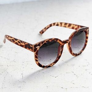 URBAN OUTFITTERS Oversized Sunglasses
