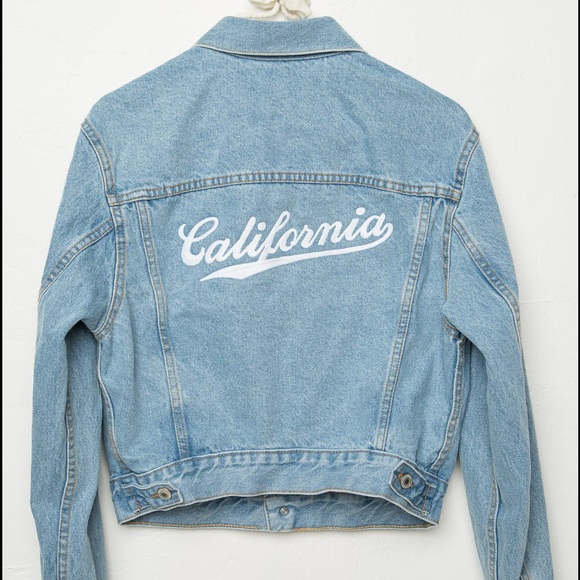 IN SEARCH OF!! Please help me find :(