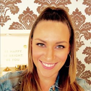 Meet your Posher, Megan