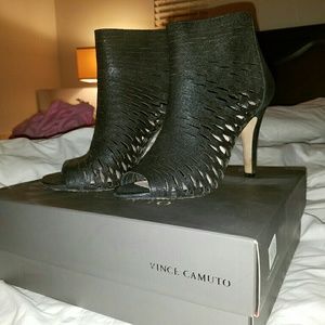 Vince Camuto Krandi heel