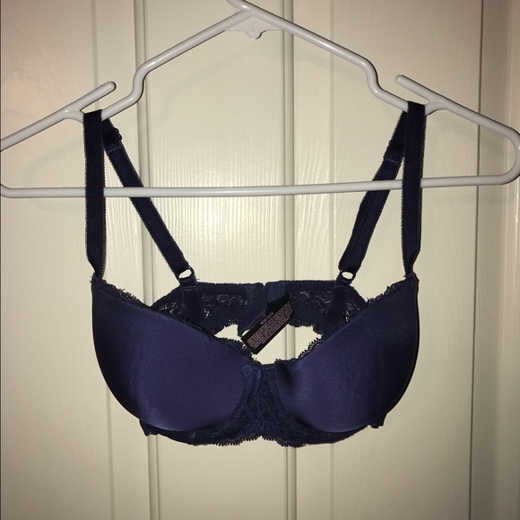 VS Navy blue bra