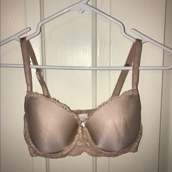 Tan VS bra