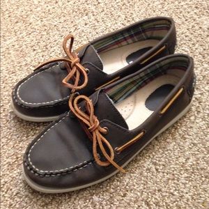 Loafer Boat shoes like new. Donating soon!!!!