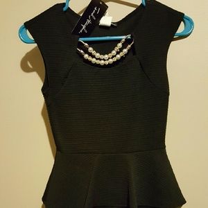 Beautiful black dress w/necklace