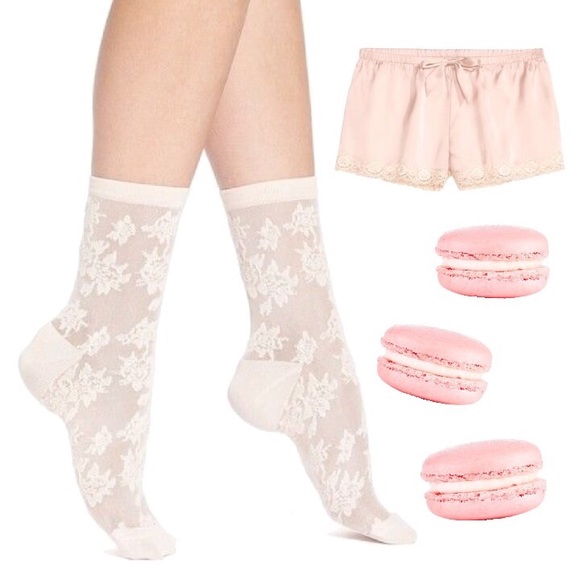 Nordstrom Accessories - Chelsea28 Lace Crew Socks Pink Peony