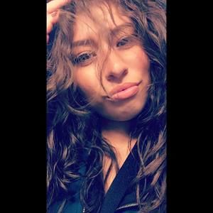 Meet your Posher, Alma