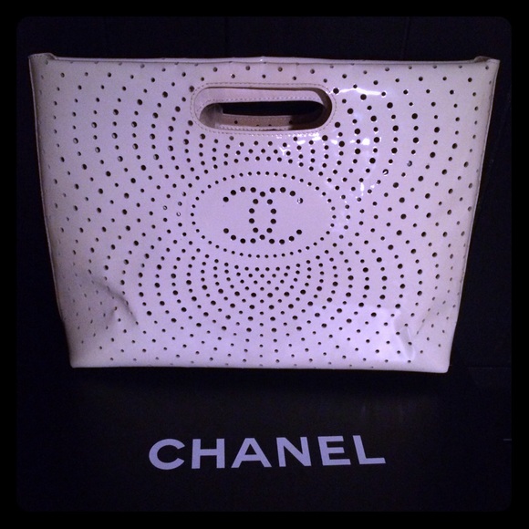 100% Chanel Clutch bag - Picture 1 of 4