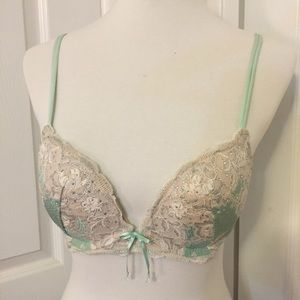 VS Mint collection bra with Swarovski Crystals!