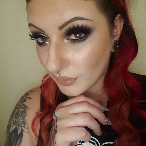 Meet your Posher, Sabina - Picture 1 of 1