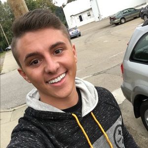 Meet your Posher, Clayton