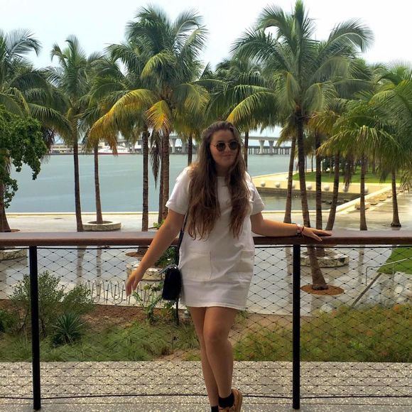 Meet your Posher, Dani