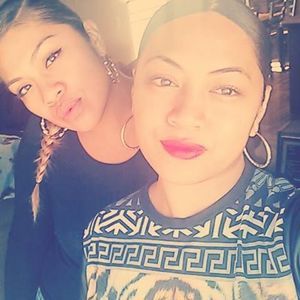 Meet your Posher, Malia