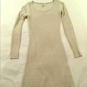 Off white long sleeve knit dress
