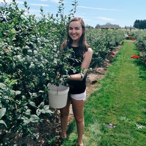 Meet your Posher, Emilie