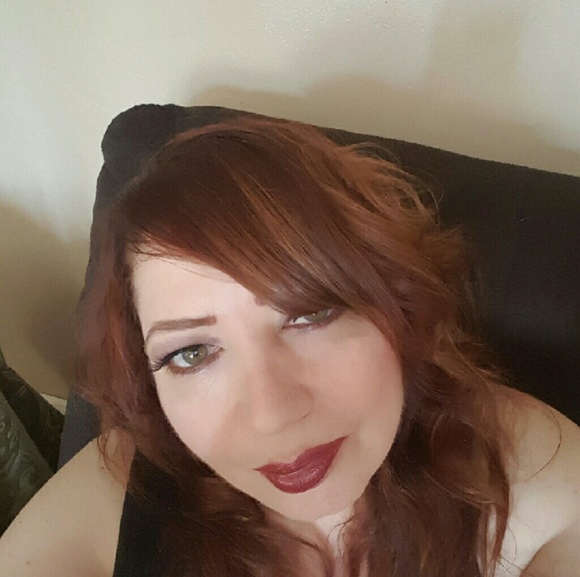 Meet your Posher, Shawna