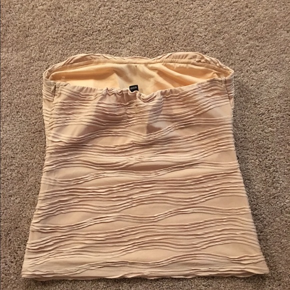 Strapless top! - Picture 2 of 3