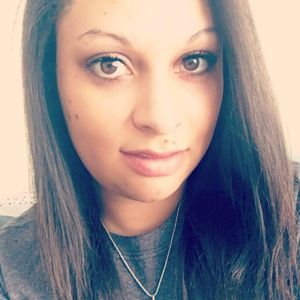 Meet your Posher, Caitlyn