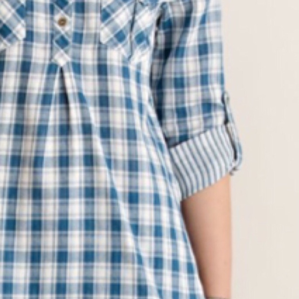 Boutique Blue and White Coming Back Home Plaid Top - Picture 5 of 5