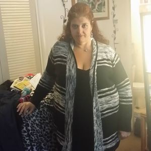 Meet your Posher, Joy