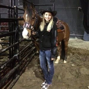 Meet your Posher, Jamie