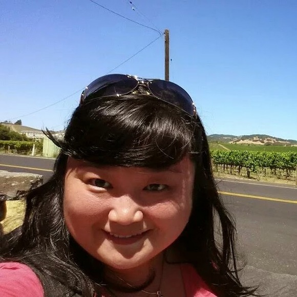 Meet your Posher, Jade - Picture 1 of 1