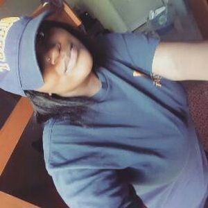 Meet your Posher, Corinne