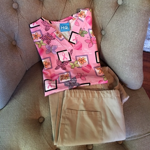 Pink medical scrubs support cancer size xs - Picture 3 of 3