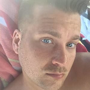 Meet your Posher, Jonathan